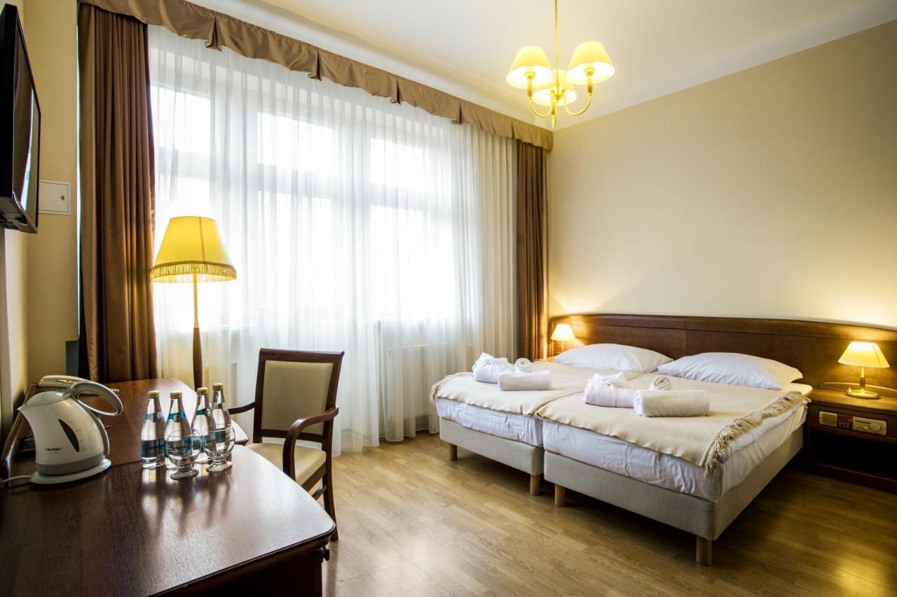 Hotel Polonia Kudowa-Zdrój Exterior foto